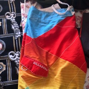 Men’s billabong waist 33 swim trunks